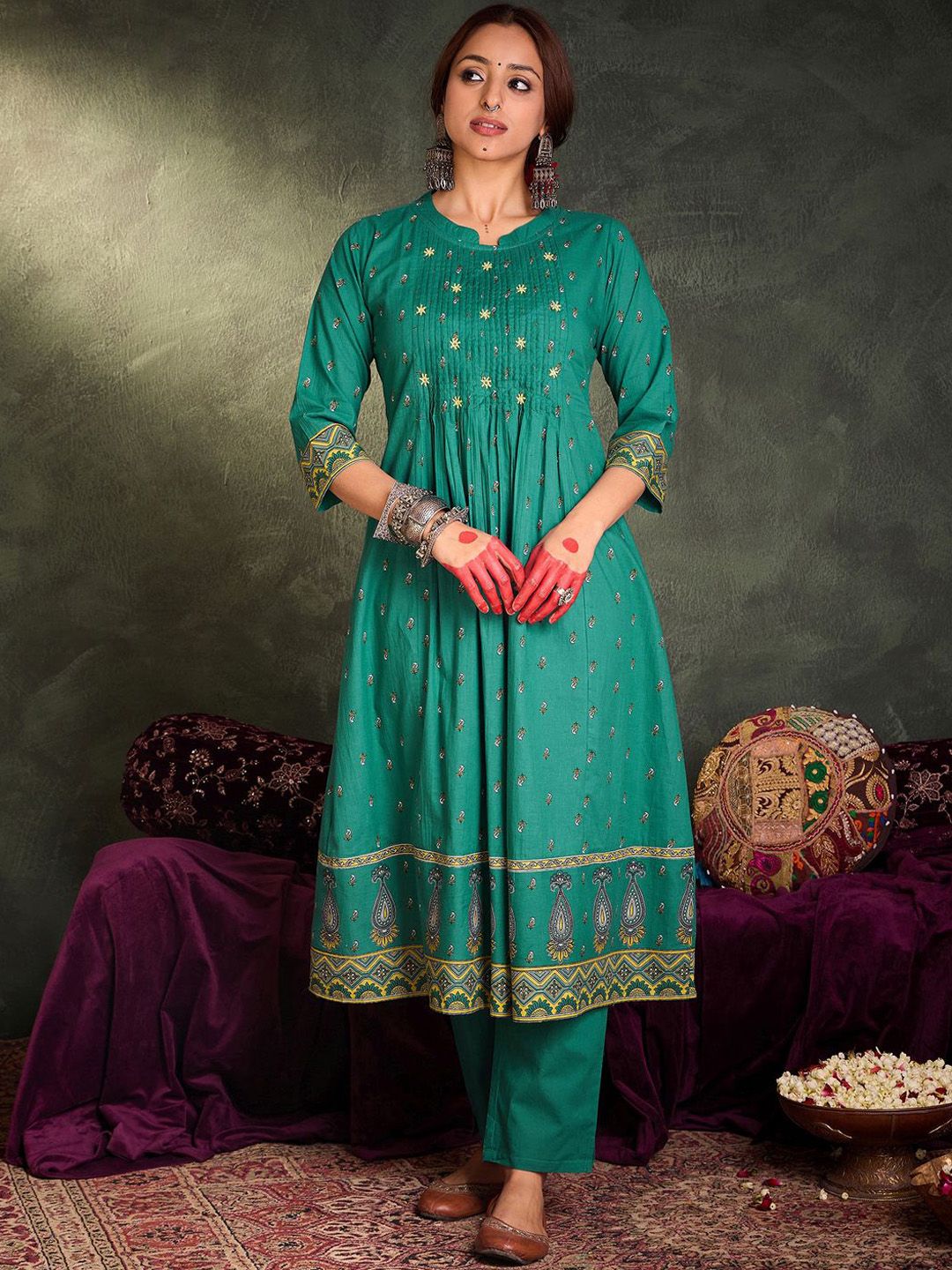 Dhiyona IE Women Ethnic Motifs Embroidered Panelled Mirror Work Pure Cotton Kurta