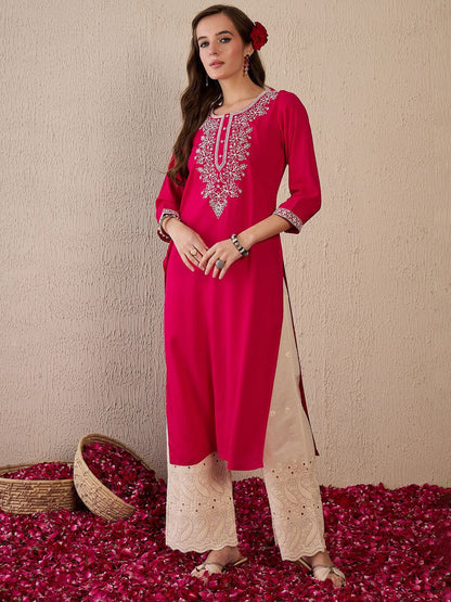 Dhiyona IE Women Floral Embroidered Thread Work Kurta