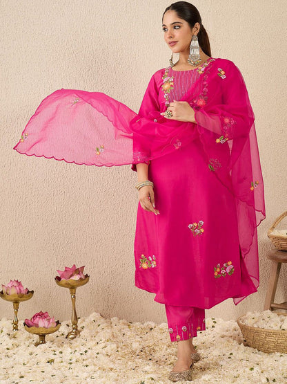 Women Floral Embroidered Regular Thread Work Kurta With Trousers & Dupatta