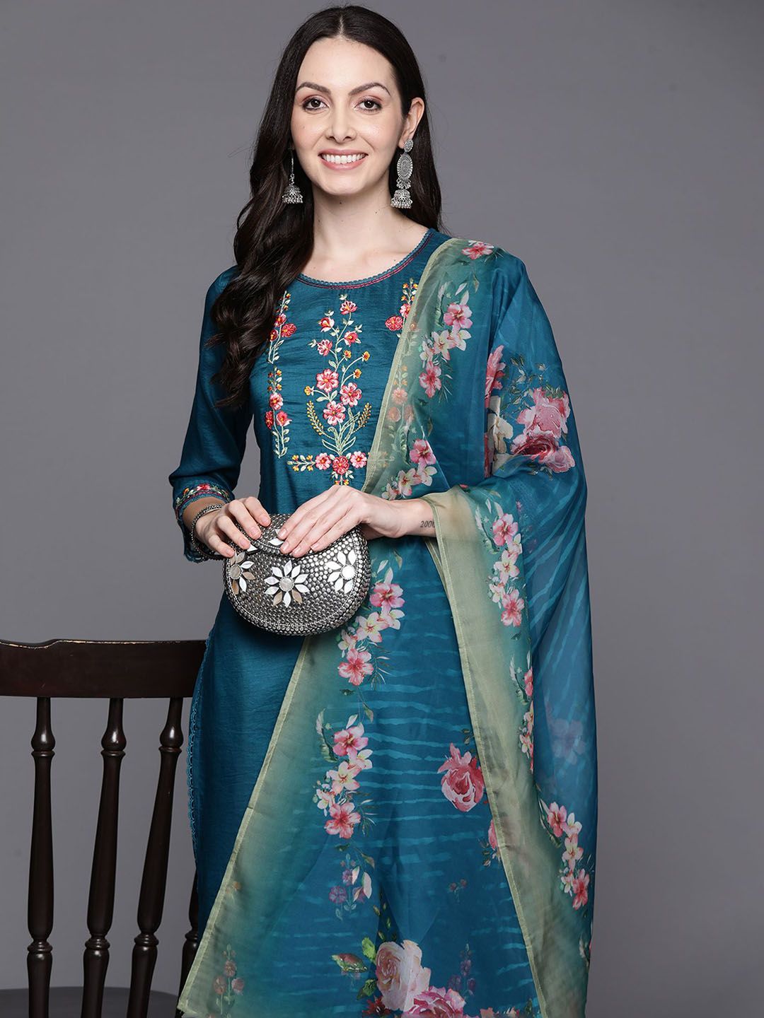 Floral Embroidered Thread Work Straight Kurta With Trousers & Dupatta