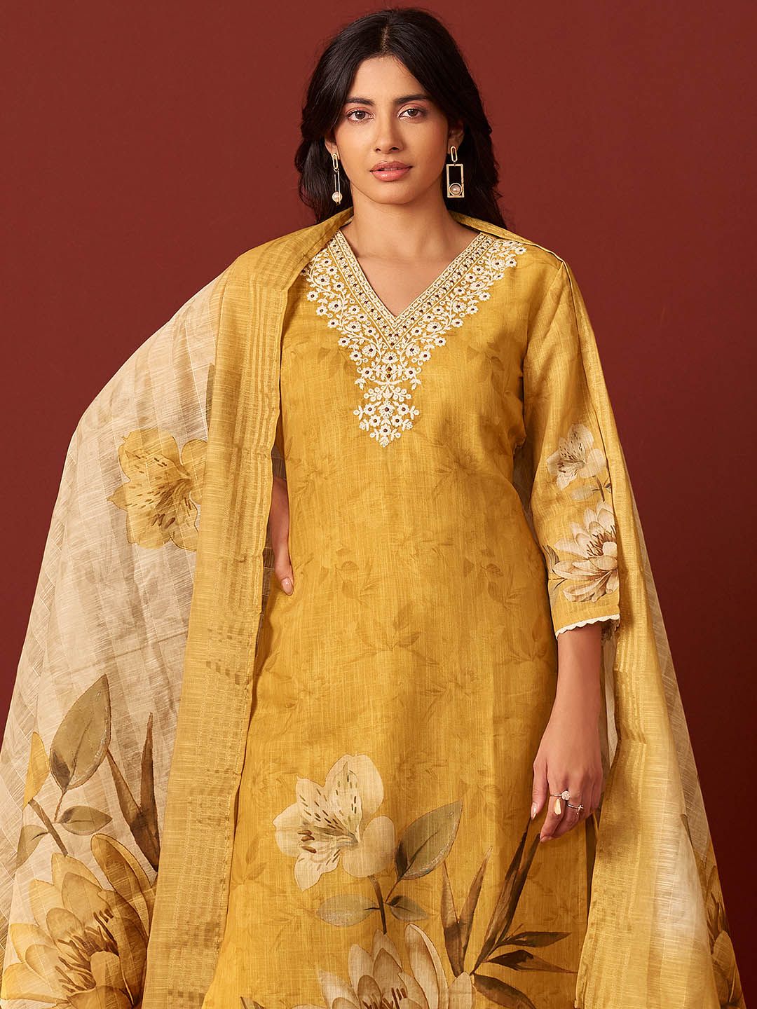 Dhiyona IE Women Floral Embroidered Cotton Kurta with Trousers & Dupatta