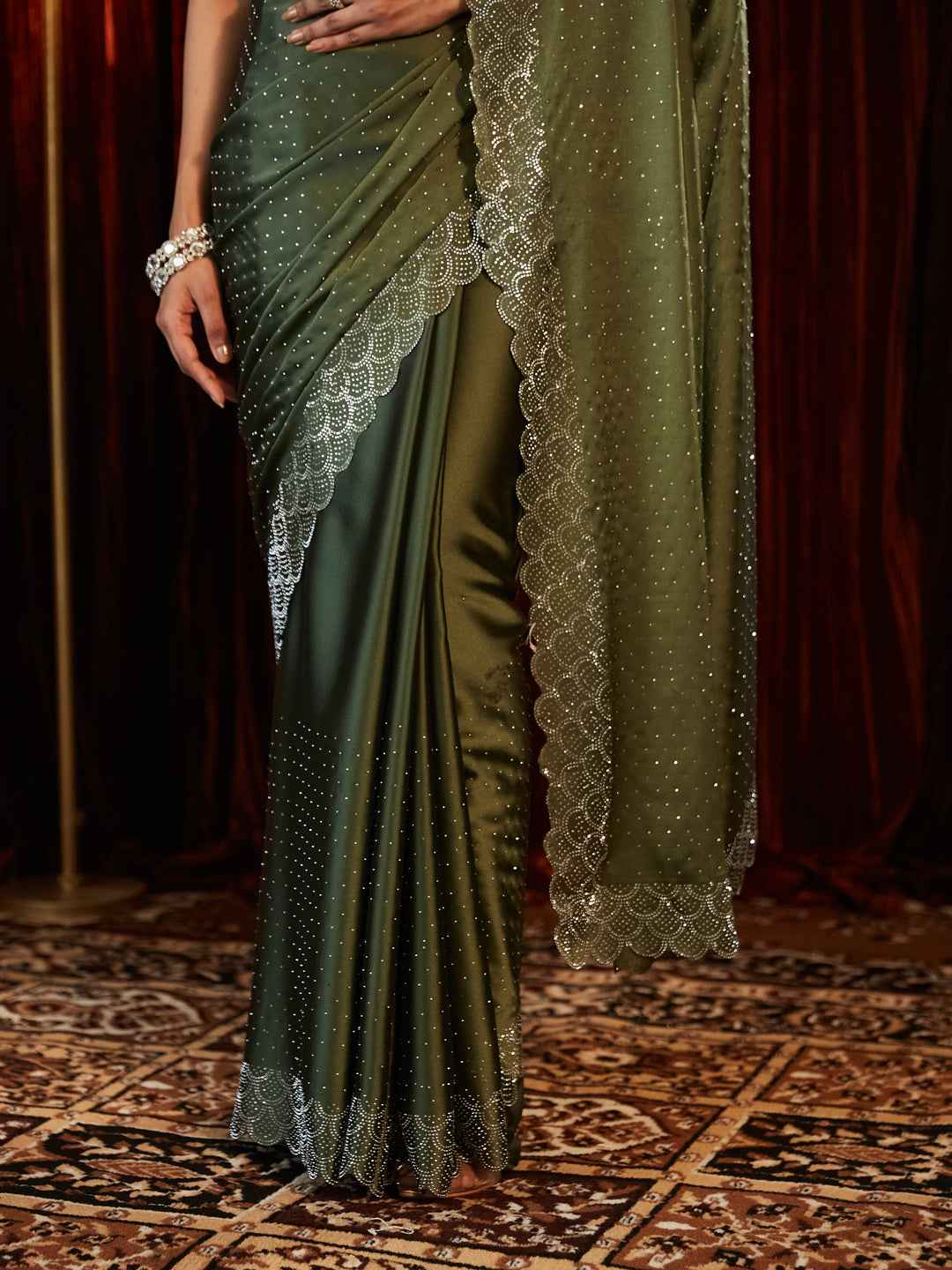 Dhiyona KS Women's Embellished Embroidered Saree