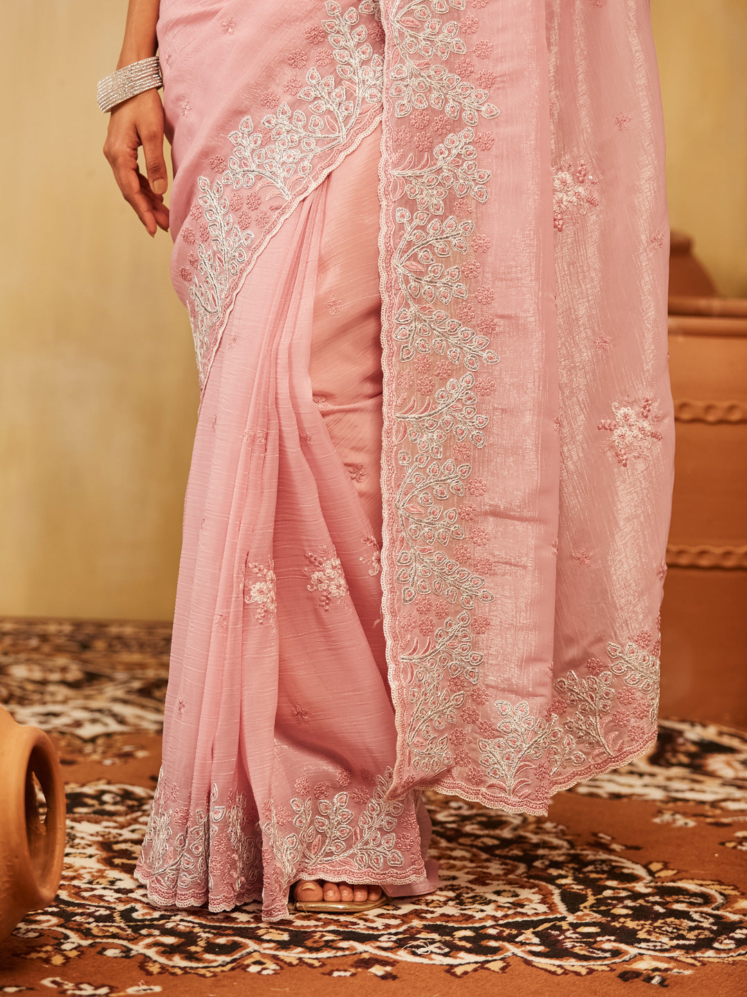 Dhiyona KS Women's Embellished Embroidered Saree