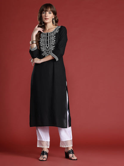 Dhiyona IE Floral Embroidered Thread Work Kurta