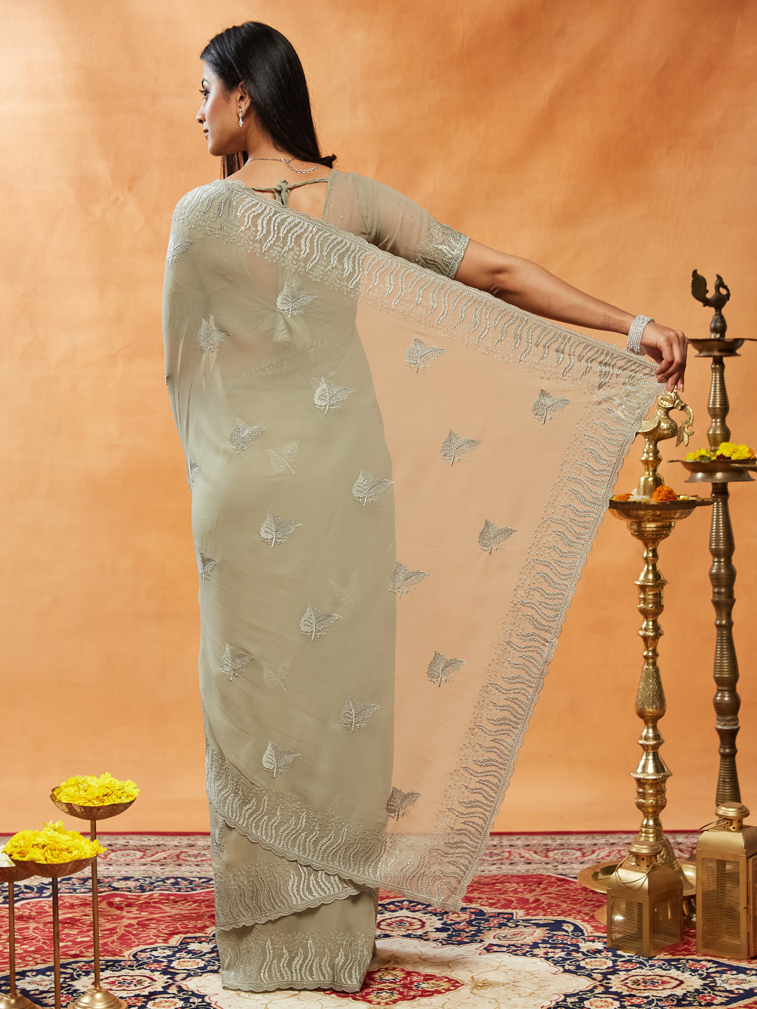 Dhiyona KS Women's Embellished Embroidered Saree