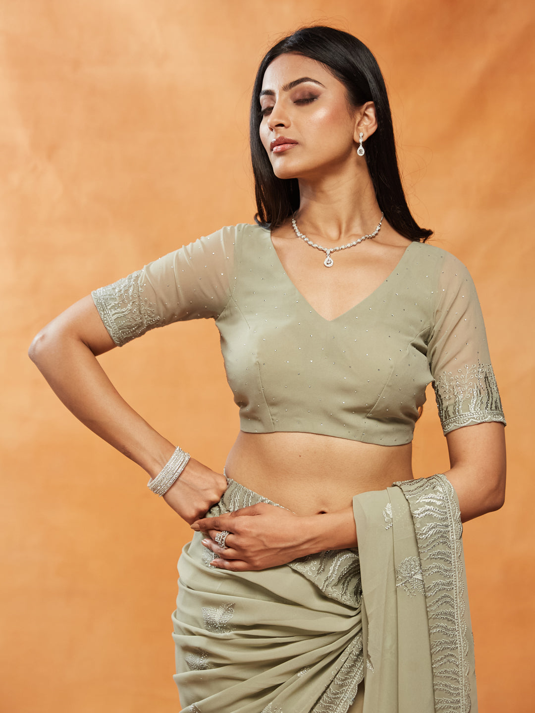 Dhiyona KS Women's Embellished Embroidered Saree