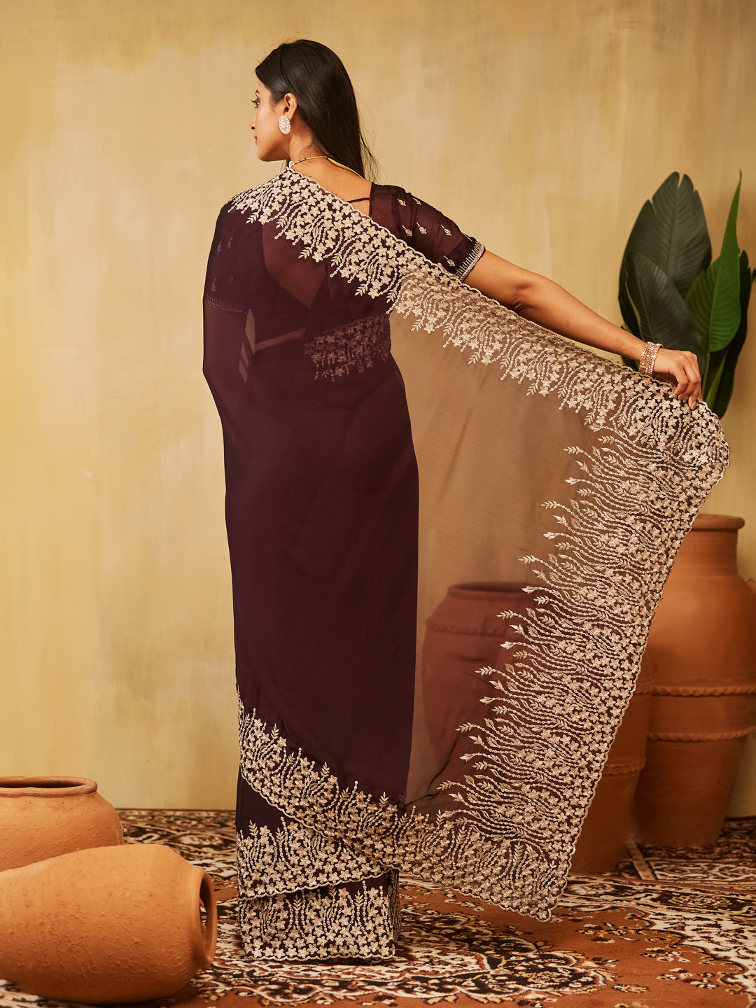 Dhiyona KS Women's Women Embroidered Saree