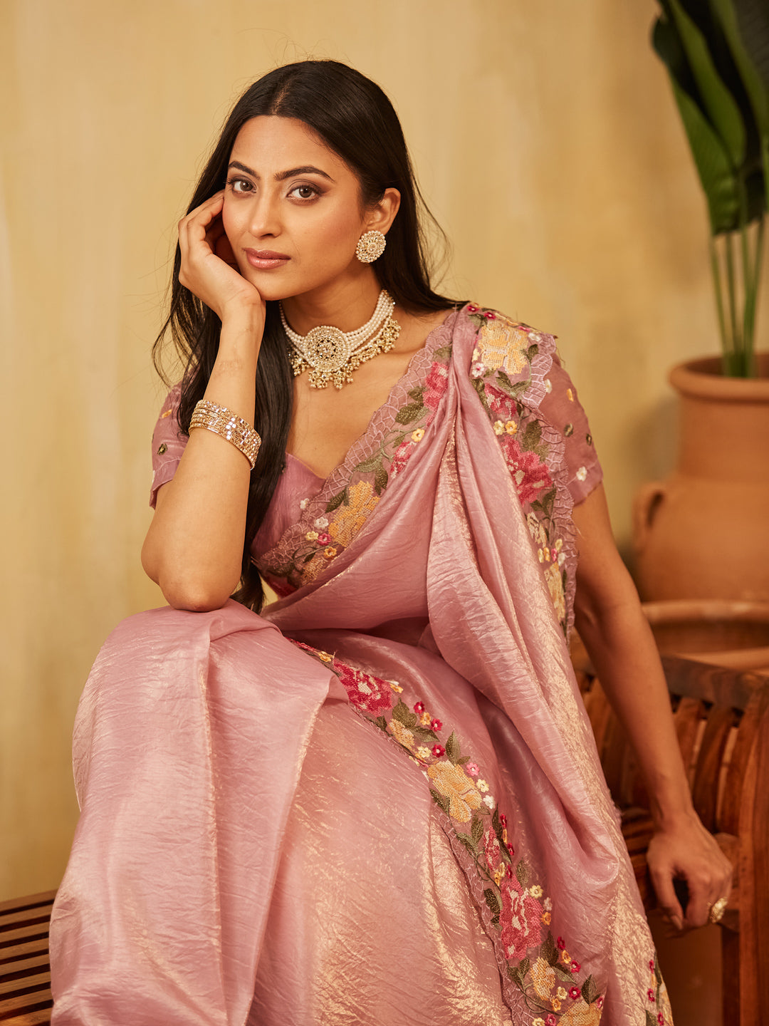 Dhiyona KS Women's Solid Embroidered Organza Saree