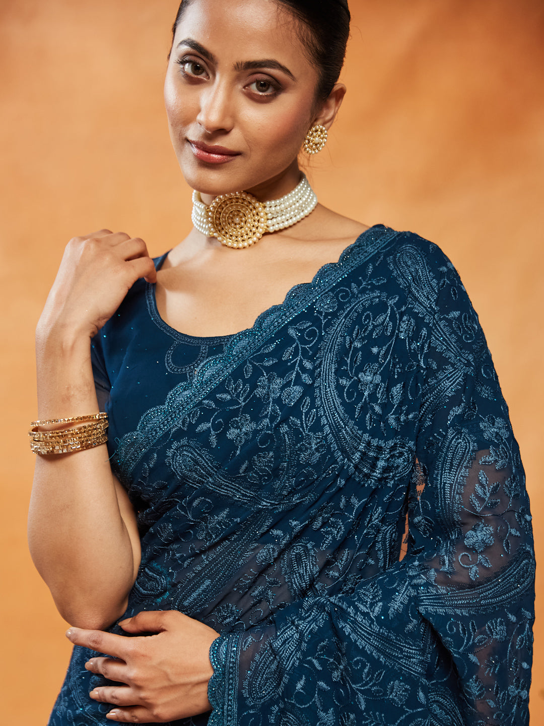 Dhiyona KS Women's Woven Design Embroidered Pure Georgette Saree