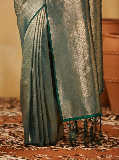 Dhiyona KS Women's Geometric Woven Design Zari Banarasi Saree