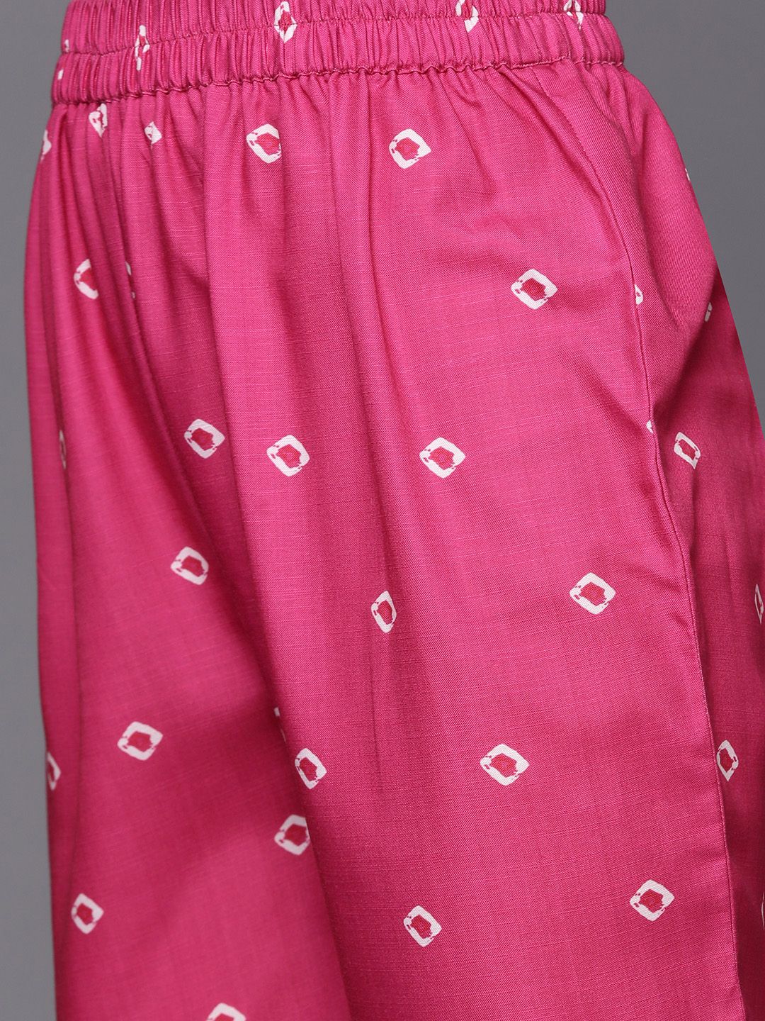Dhiyona VA Women's Pink Bandhani Printed Sequinned Kurta with Trousers