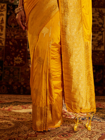 Dhiyona KS Women's Women Ethnic Motifs Zari Banarasi Saree