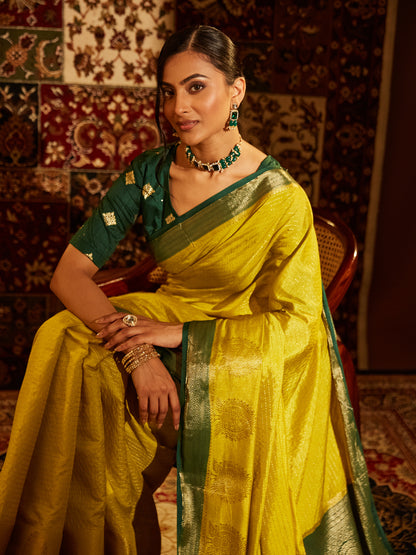 Dhiyona KS Women's Striped Woven Design Zari Banarasi Saree