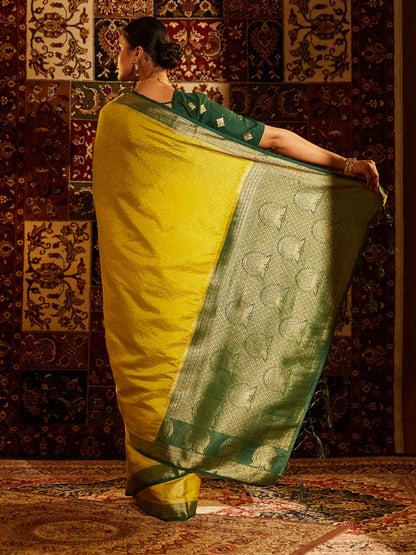 Dhiyona KS Women's Striped Woven Design Zari Banarasi Saree