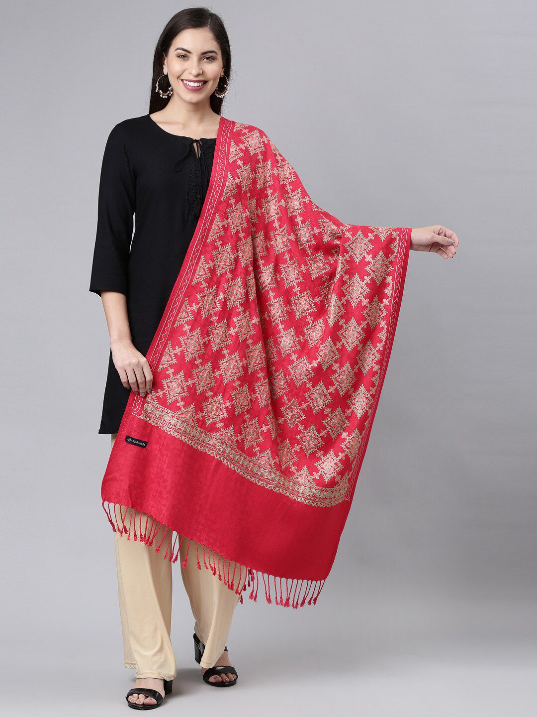 Dhiyona PA Women Pink Embroidered Shawl