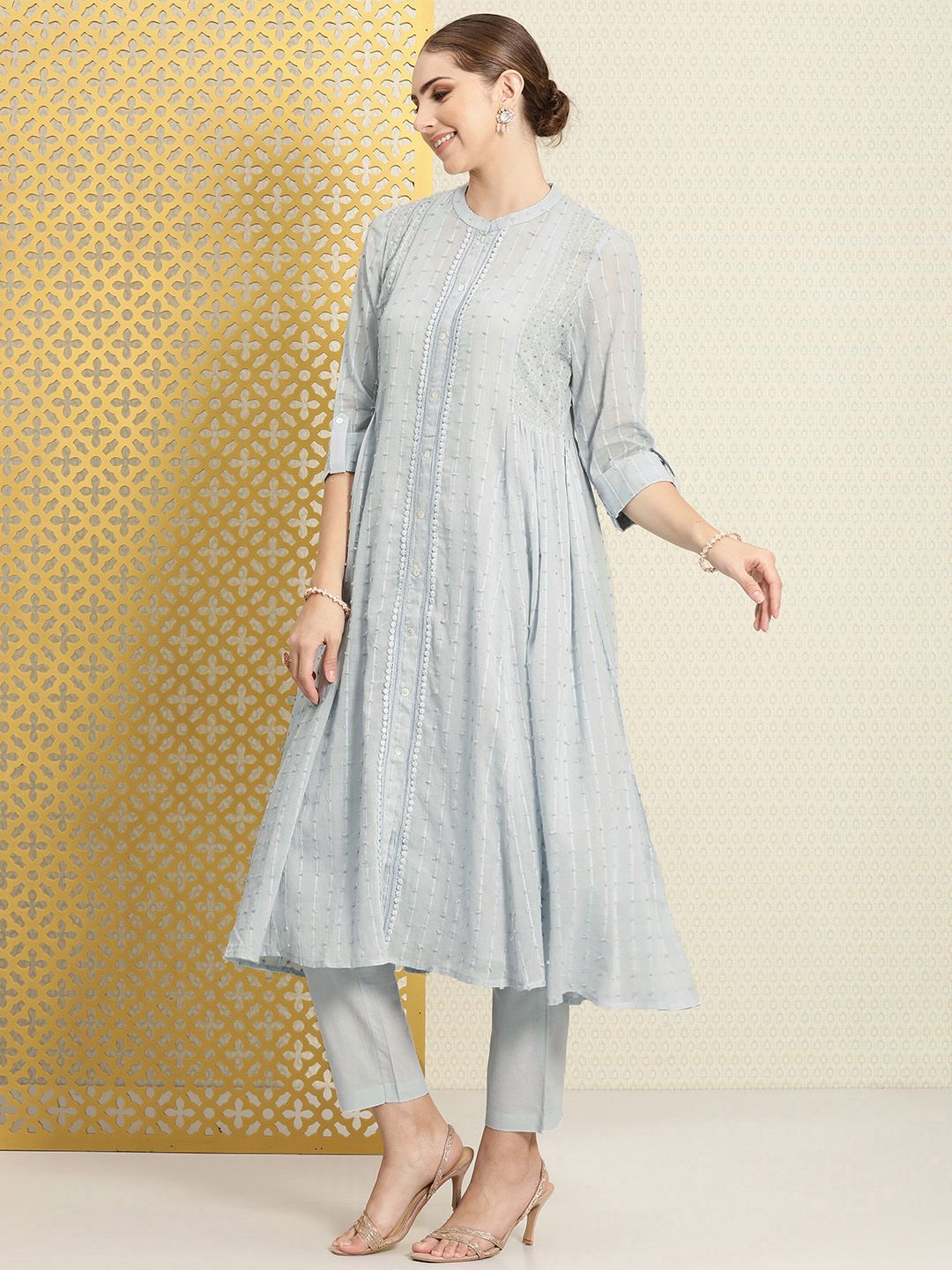 Dhiyona PD Women Women Sequinned Pure Cotton Jashn Kurta with Trousers & With Dupatta