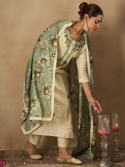 Dhiyona IE Floral Embroidered U-Neck Straight Kurta With Trousers And Dupatta