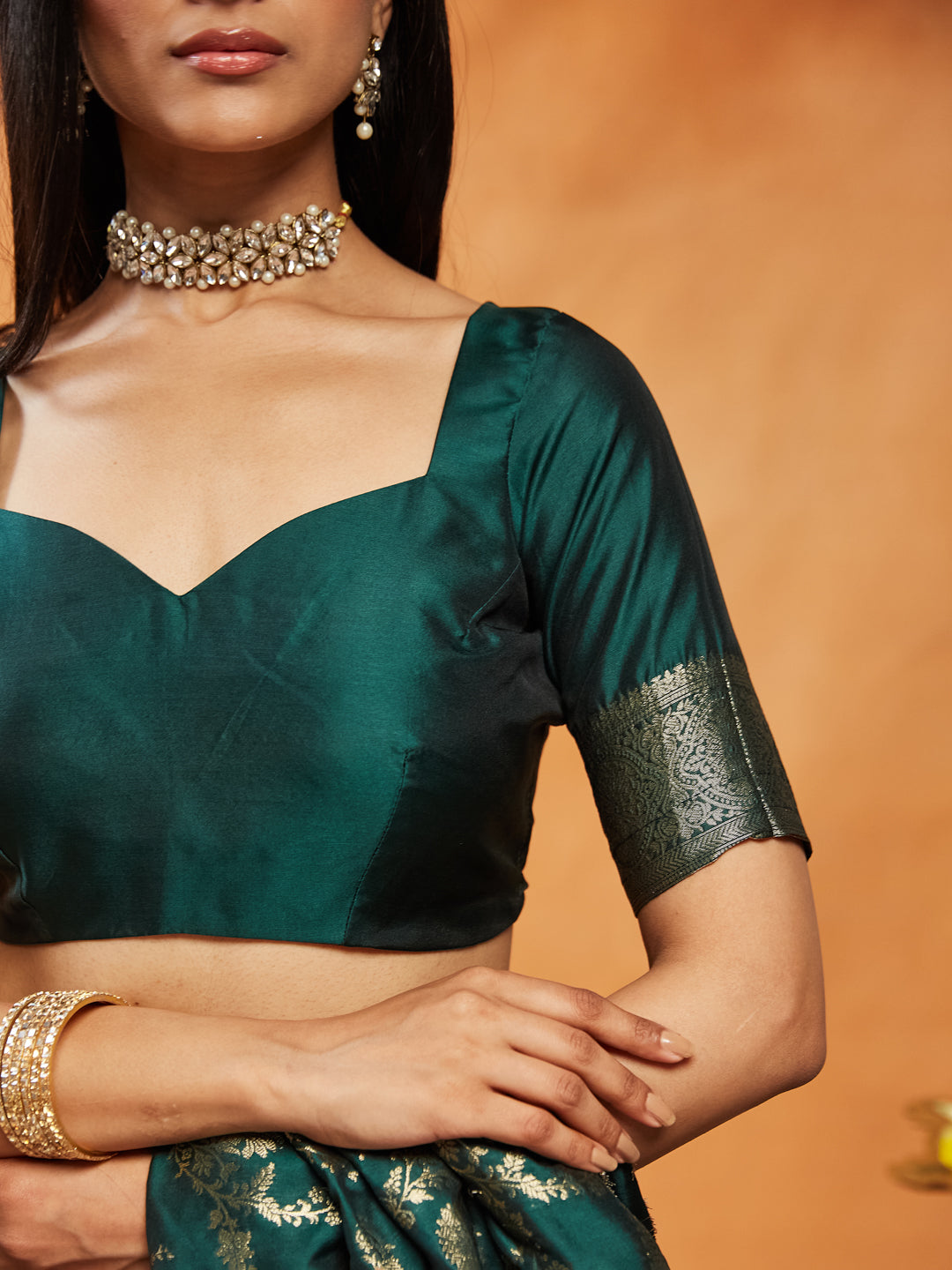 Dhiyona KS Women's Woven Design Zari Banarasi Saree