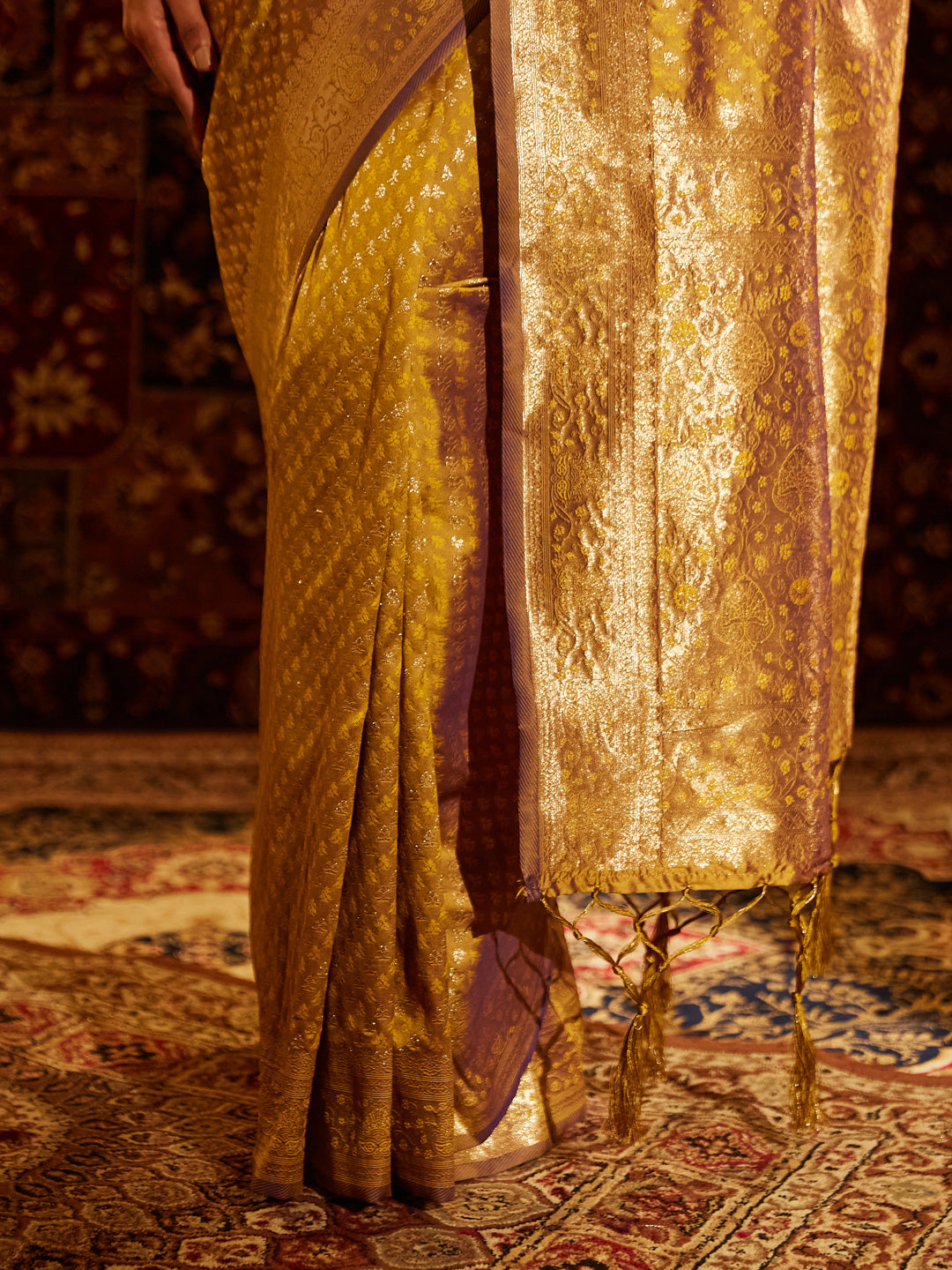 Dhiyona KS Women's Woven Design Zari Banarasi Saree
