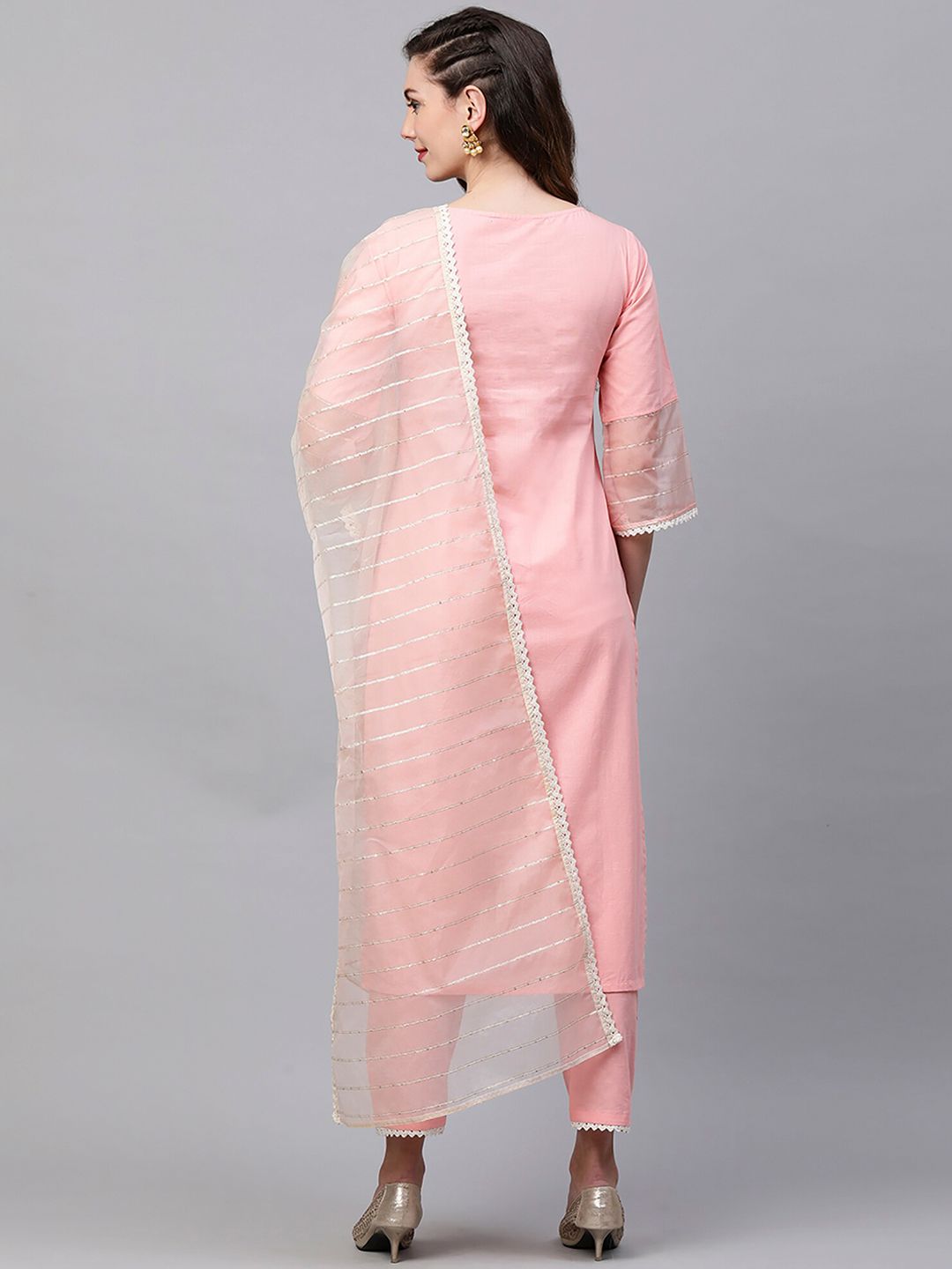 Women Pink & Off White Embroidered Kurta with Trousers & With Dupatta