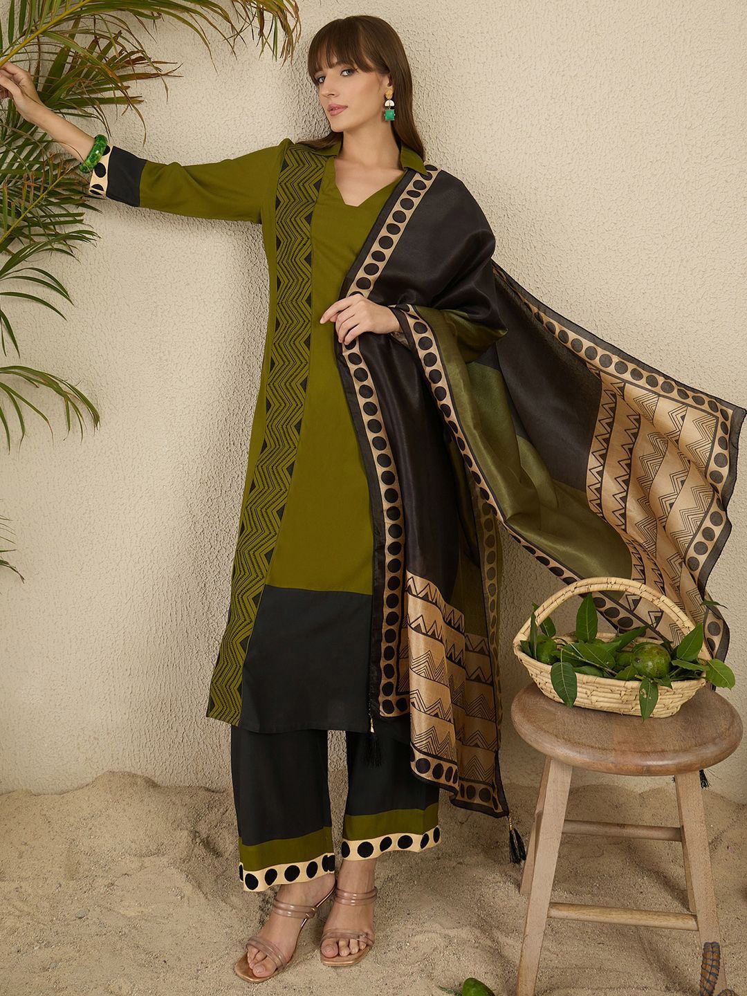 Women Printed Regular Kurta with Palazzos & With Dupatta