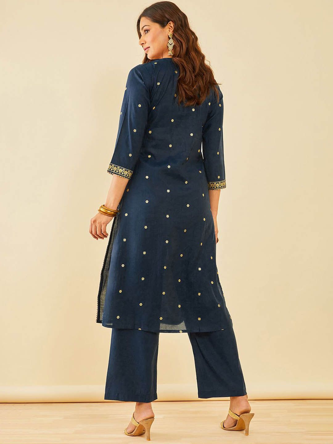 Dhiyona SO Women's Women Floral Embroidered Regular Sequinned Kurta with Palazzos