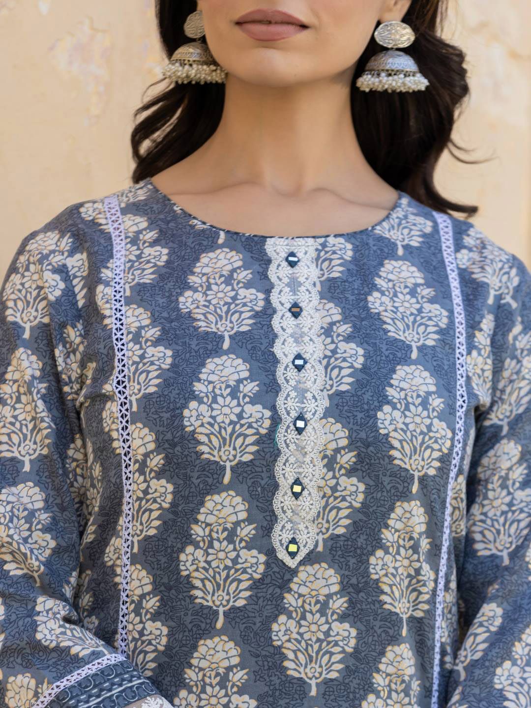 Dhiyona VA Women'sEthnic Motifs Printed Regular Thread Work Kurta with Trouser & Dupatta