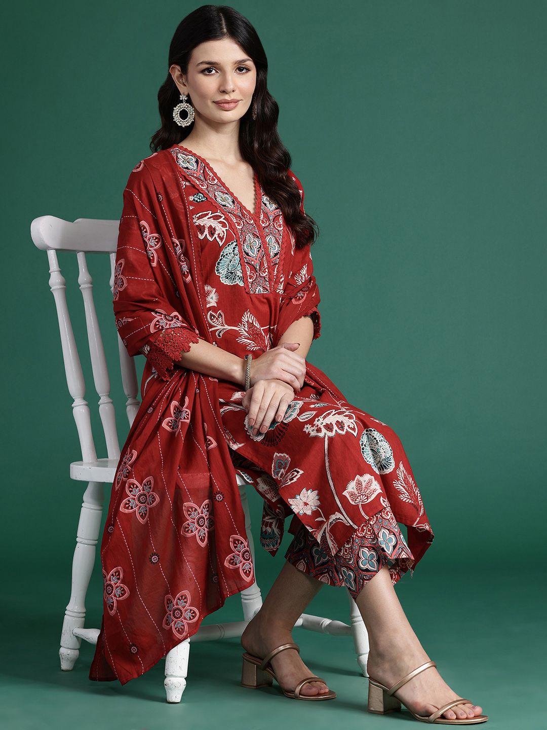 Floral Printed Sequinned Pure Cotton Kurta With Trousers & Dupatta