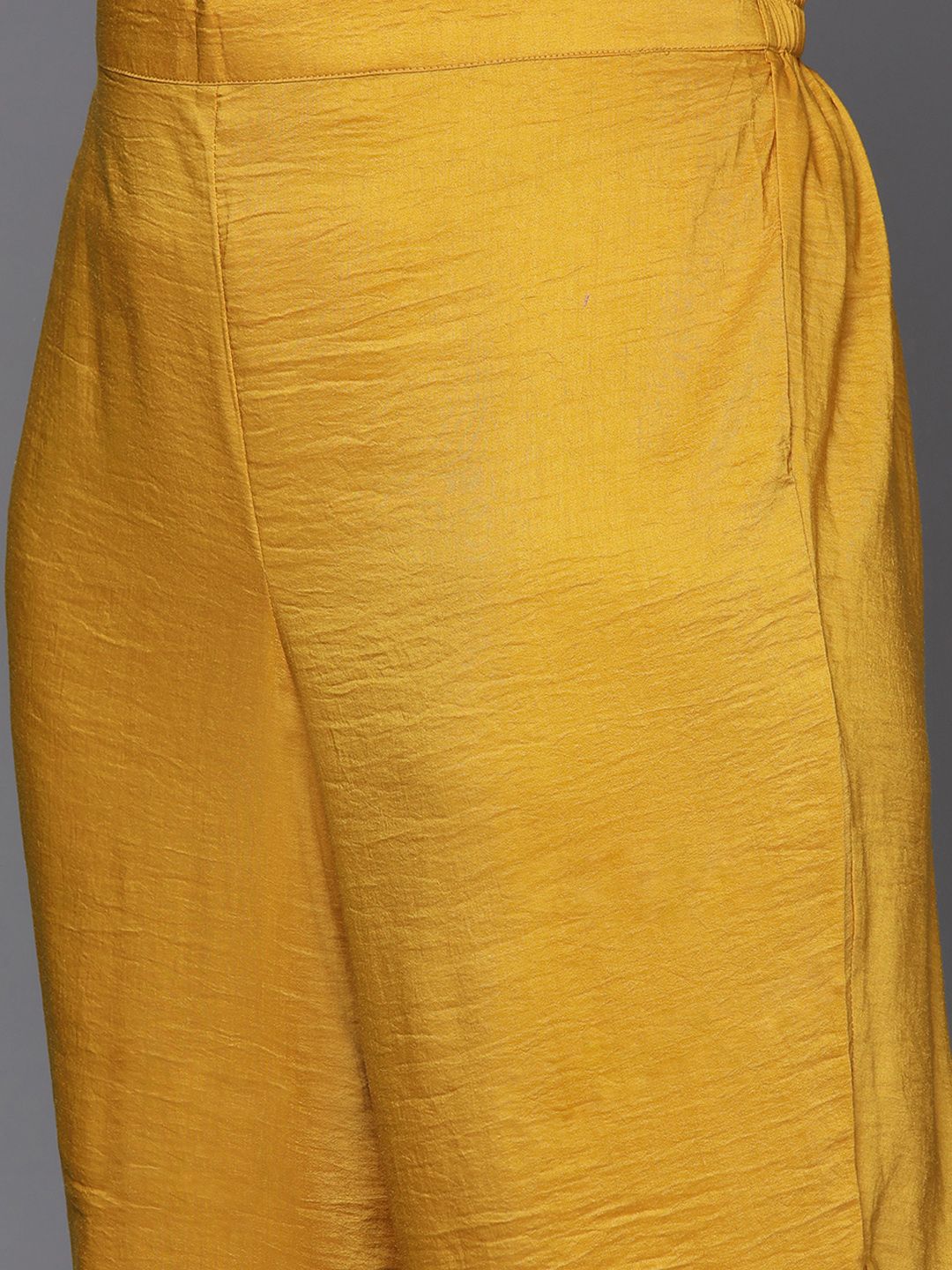 Dhiyona IE Women Plus Size Ethnic Motifs Embroidered Kurta with Trousers & With Dupatta