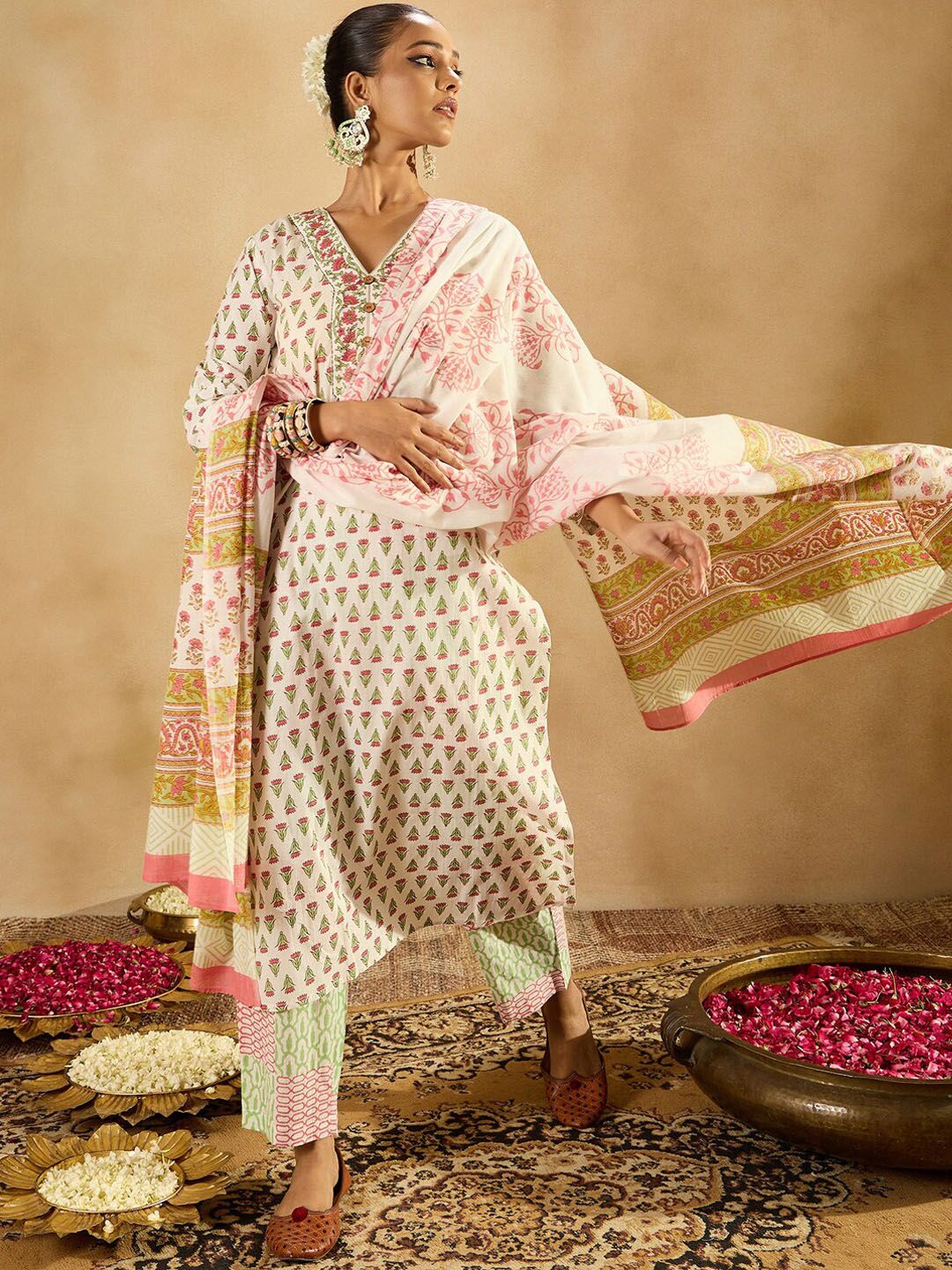 Floral Printed V-Neck Pure Cotton Straight Kurta with Trousers & With Dupatta