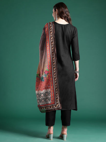 Dhiyona IE Solid Kurta With Trousers & Dupatta