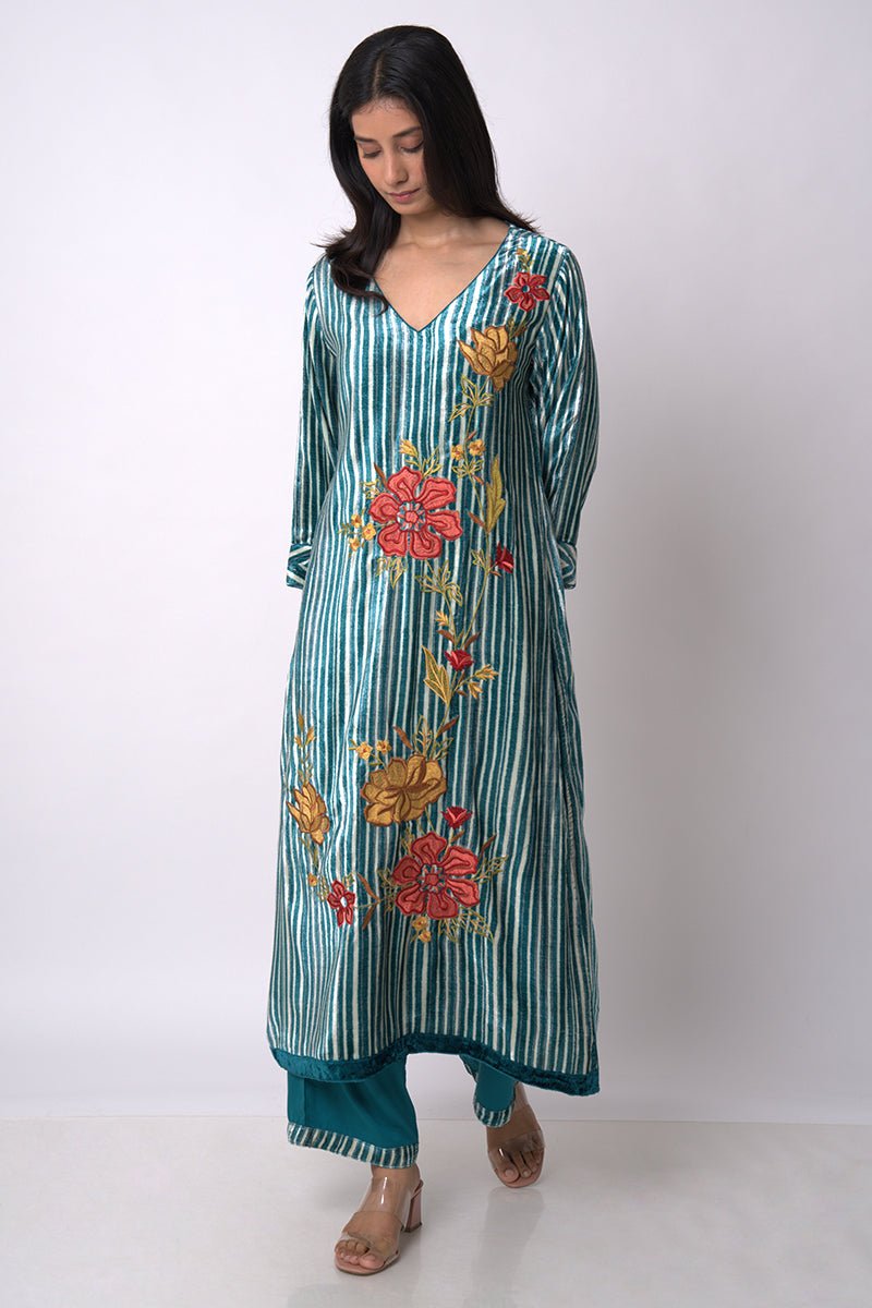 Women's Peacock Blue and Off White Silk Velvet Salwar Suit