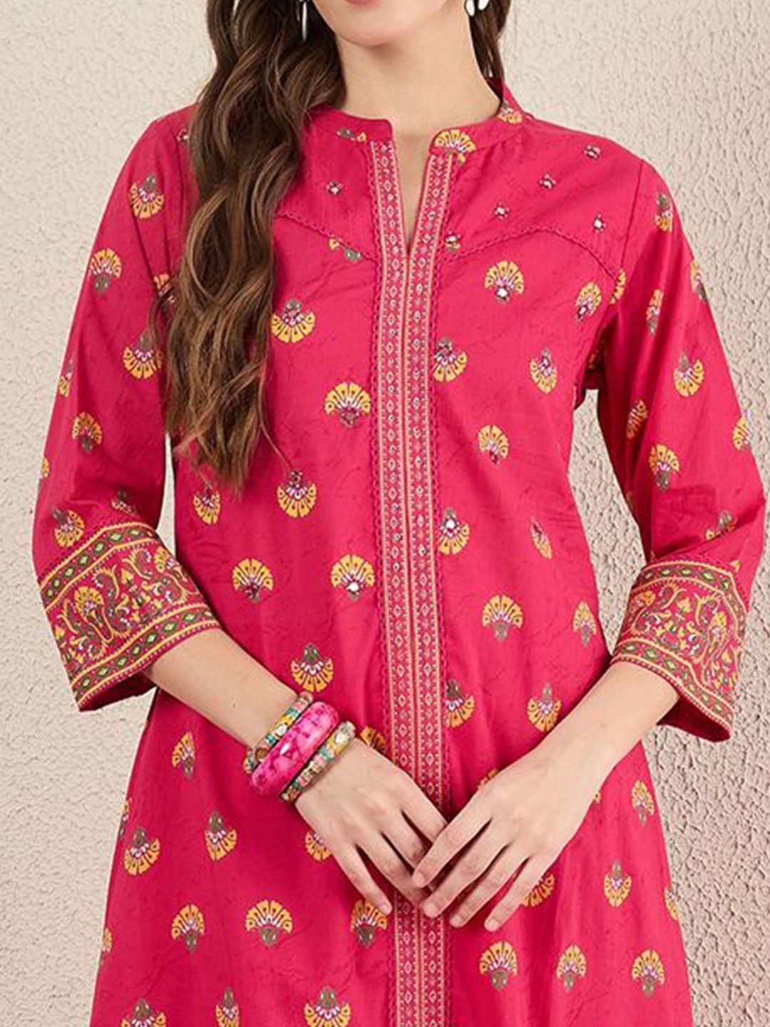 Dhiyona IE Women Ethnic Motifs Printed Cotton Kurta with Trousers