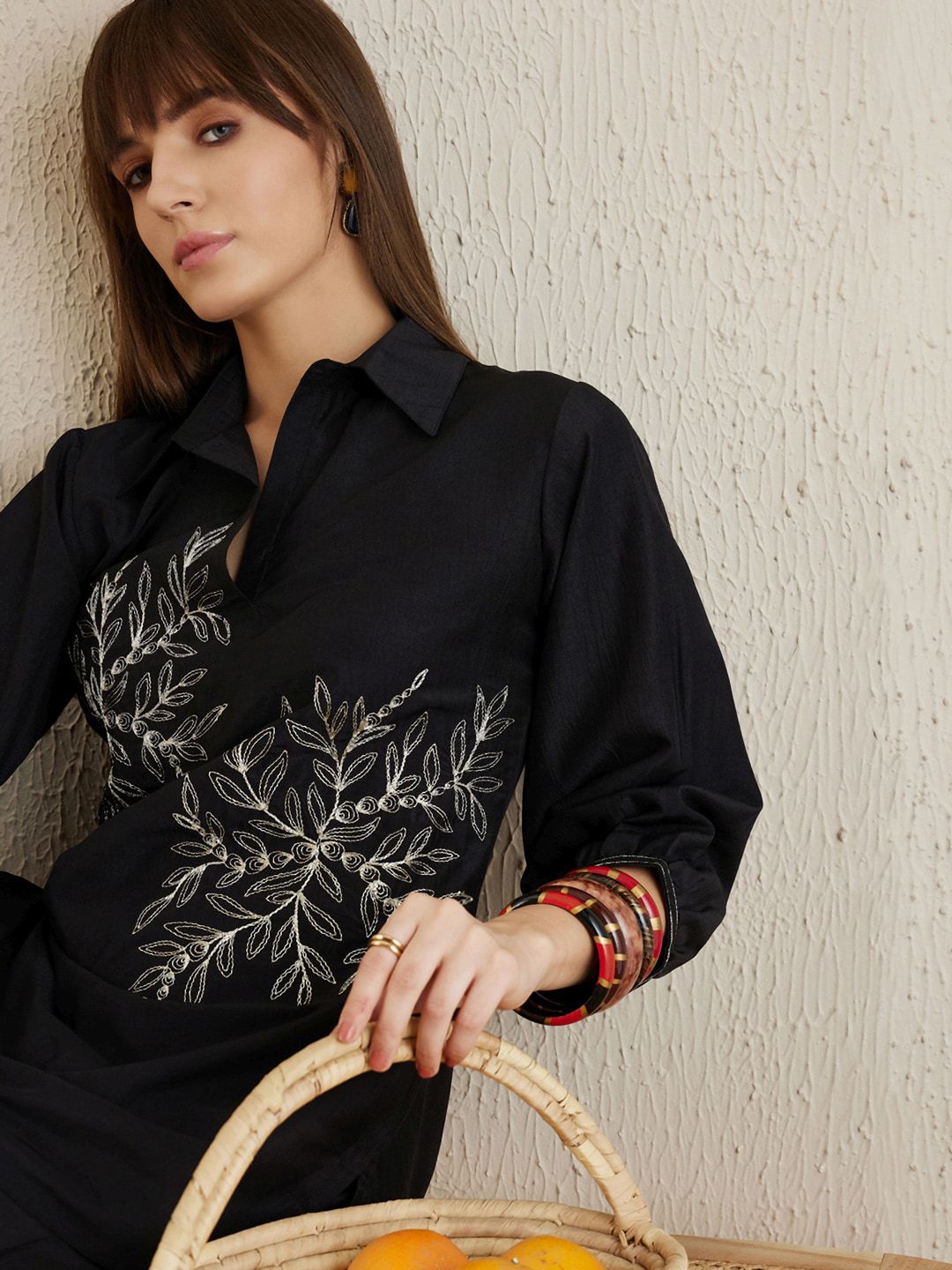 Dhiyona IE Black Embroidered Tunic With Trousers