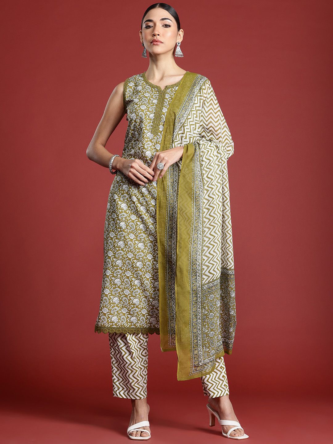 Paisley Printed Regular Pure Cotton Kurta with Trousers & With Dupatta
