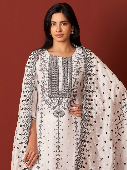 Dhiyona IE Women Ethnic Motifs Woven Design Kurta with Trousers & Dupatta