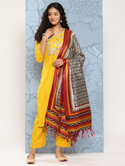 Dhiyona VA Women's Floral Embroidered Regular Gotta Patti Kurta with Trousers & With Dupatta