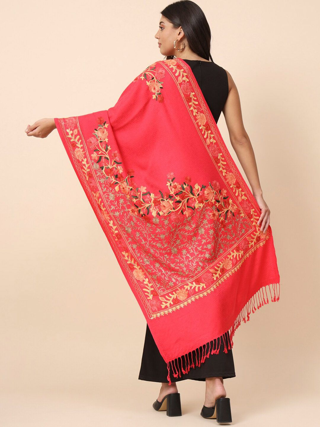 Dhiyona PA Floral Embroidered Shawl