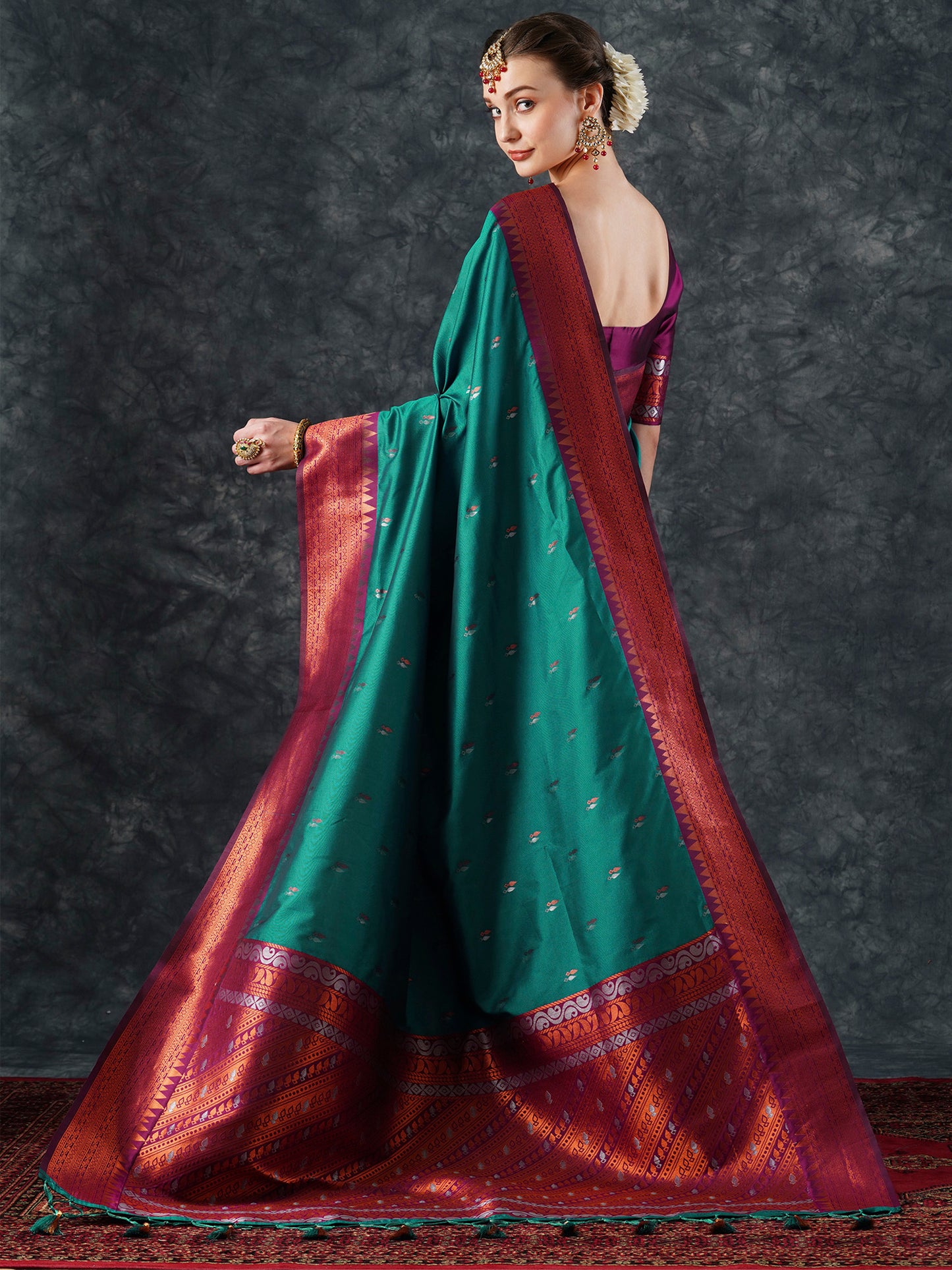 Women's Silk Blend Teal blue Woven Design Designer Saree With Blouse Piece