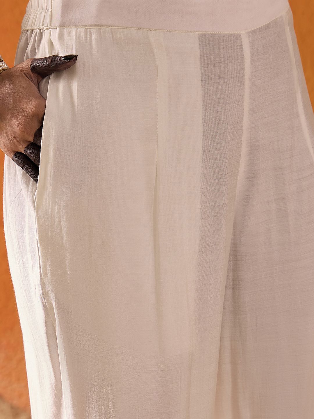 Dhiyona IE White Floral Embroidered Straight Kurta with Trousers & Dupatta
