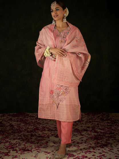 Women Floral Printed Regular Kurta with Trousers & With Dupatta