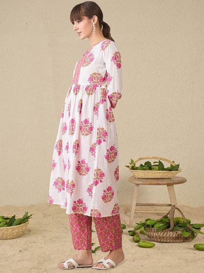 Floral Printed Notch Neck A-Line Pure Cotton Kurta With Trousers