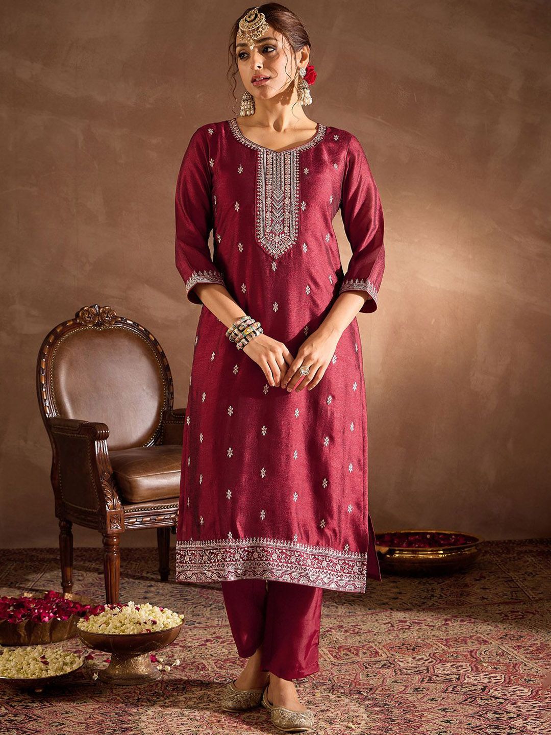Floral Embroidered Sequinned Round Neck Straight Kurta With Trouser & Dupatta