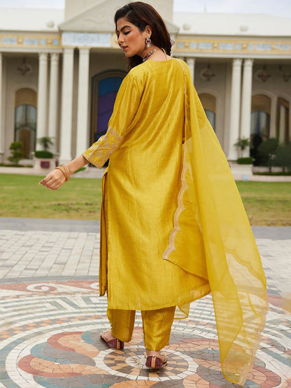 Women Ethnic Motifs Embroidered Regular Kurta with Trousers & With Dupatta
