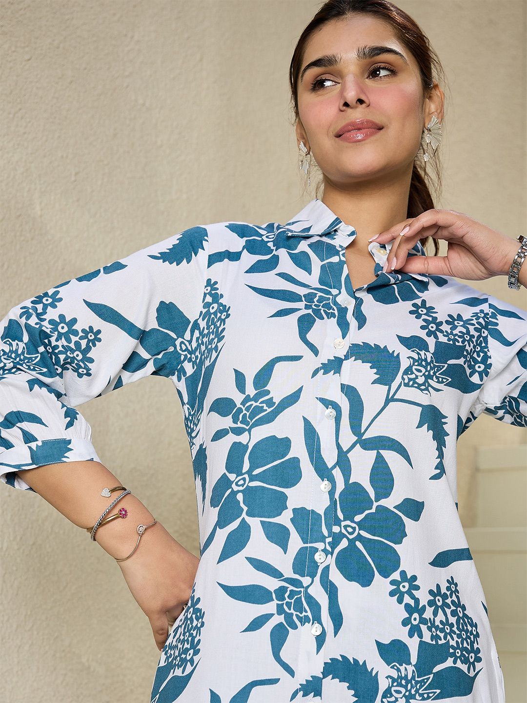 Floral Printed Shirt Collar Kurta With Trousers