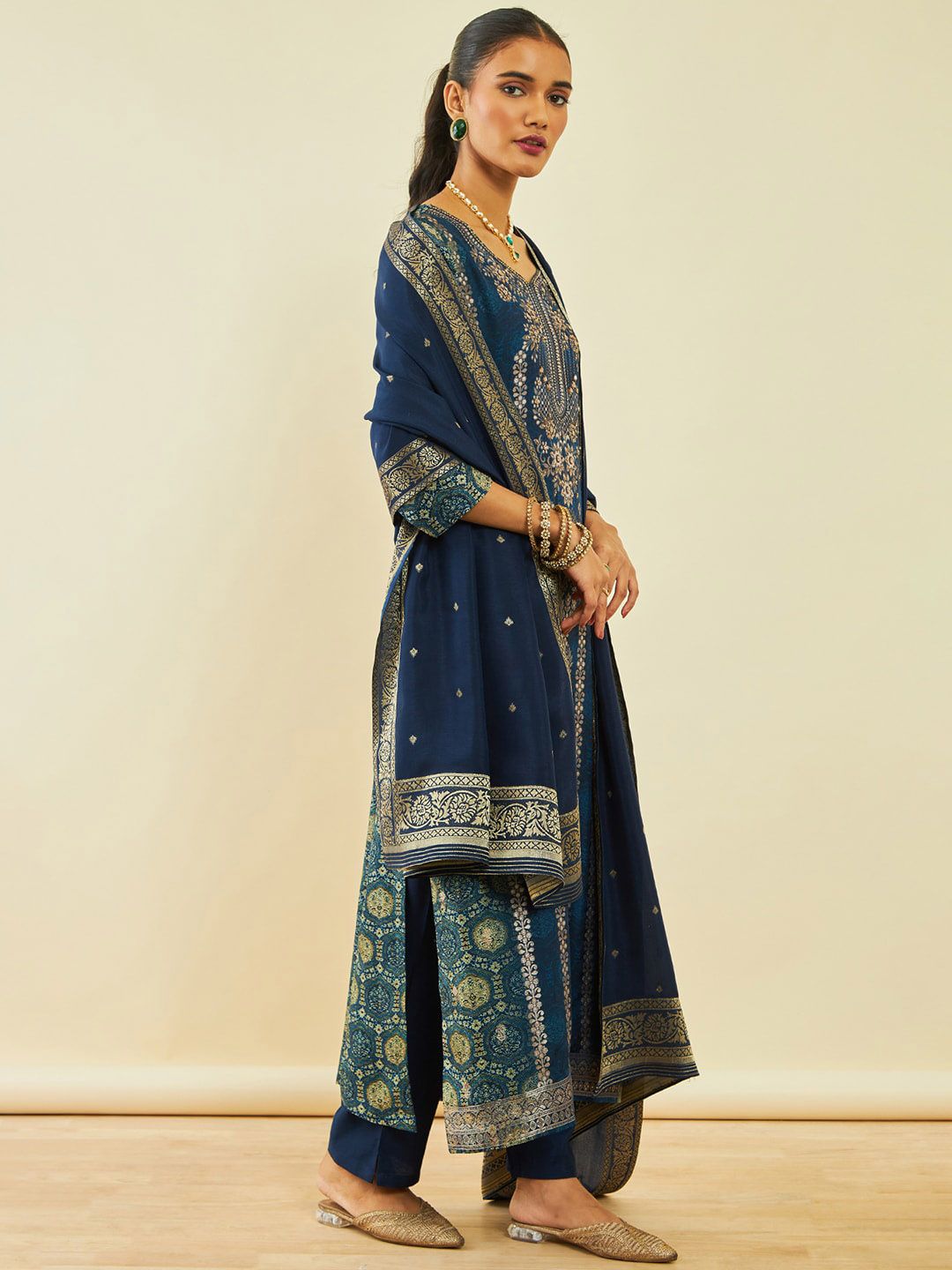 Dhiyona SO Women's Navy Blue Floral Printed Regular Beads and Stones Kurta with Trousers & Dupatta