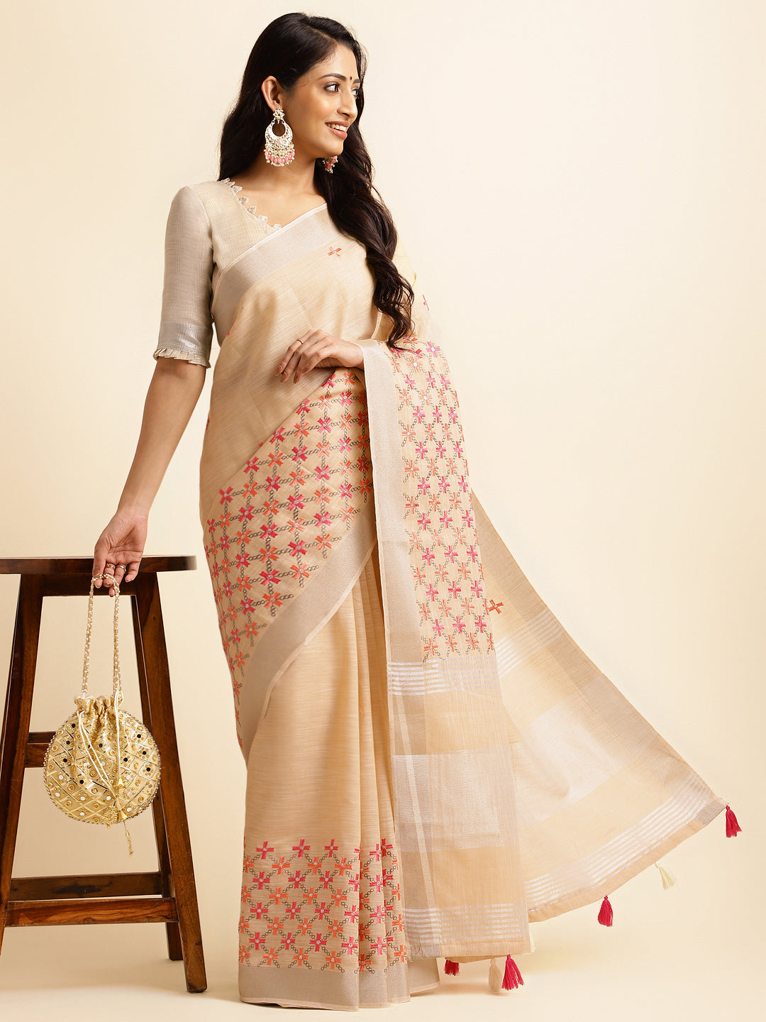 Dhiyona GR Women's CT Beige Cotton Linen Silk Embroidered Saree