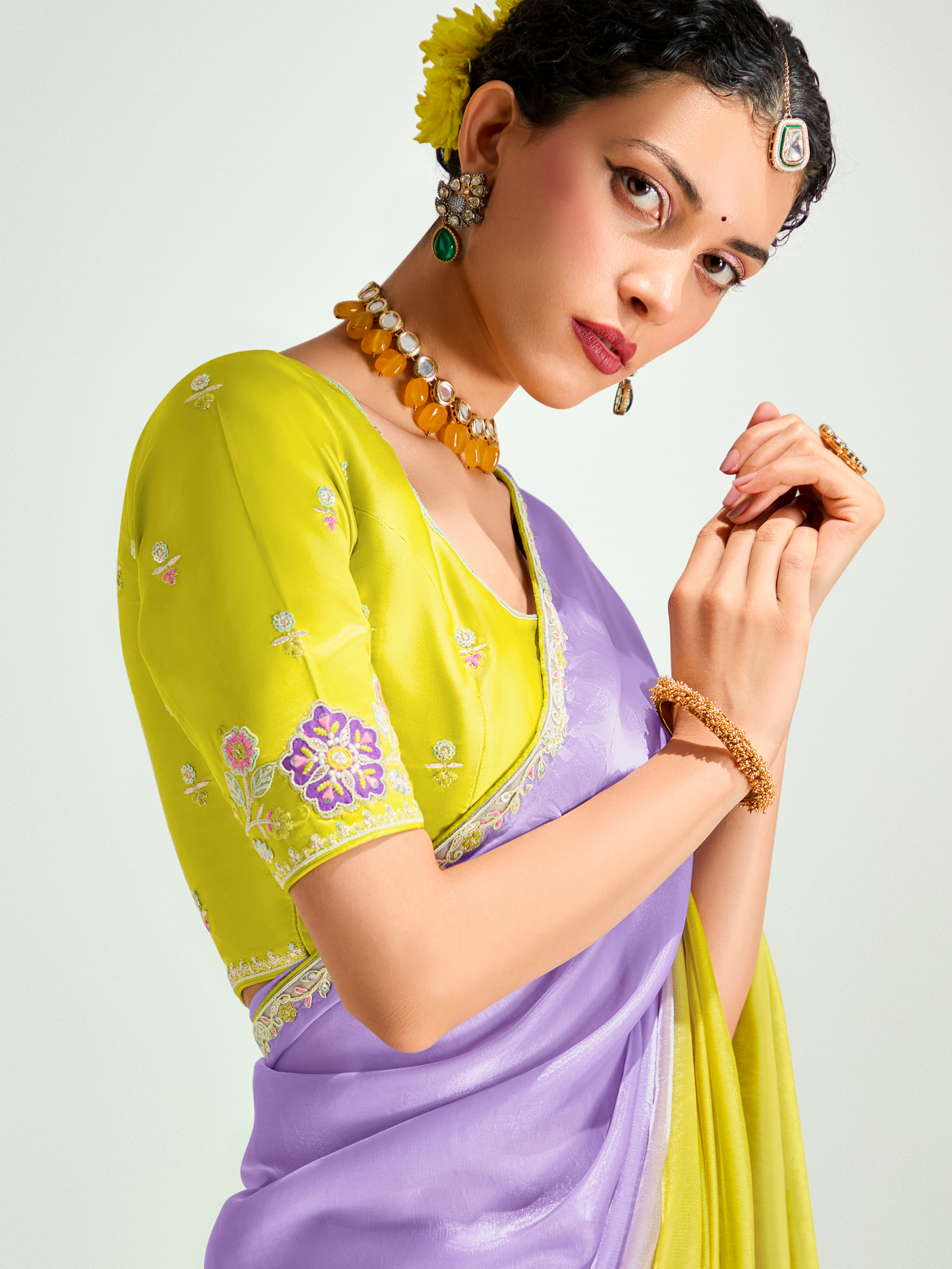 Dhiyona KM Women Yellow Shade Organza Saree