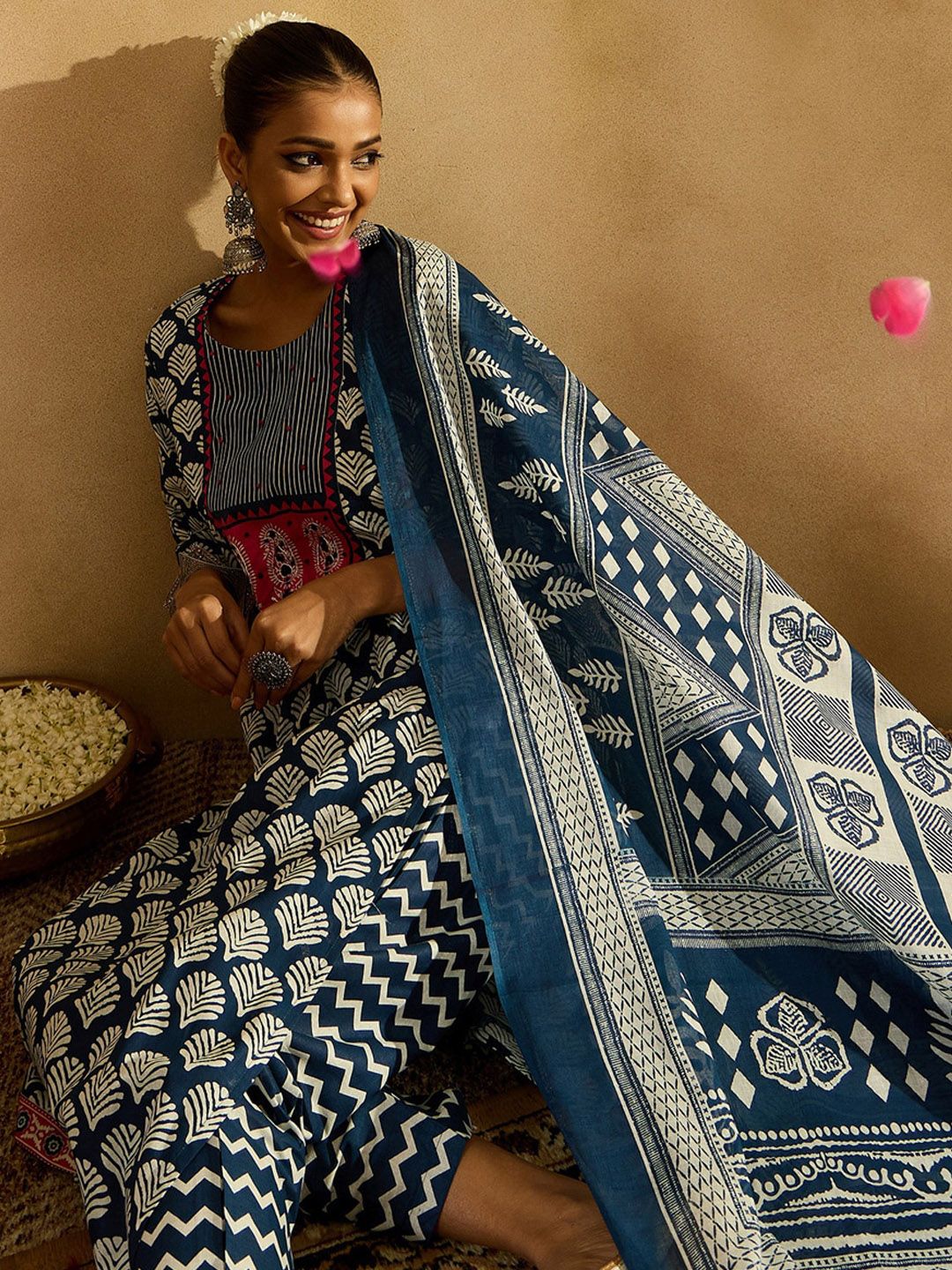 Dhiyona IE Blue Ethnic Motifs Printed Straight Round Neck Thread Work Pure Cotton Kurta Set