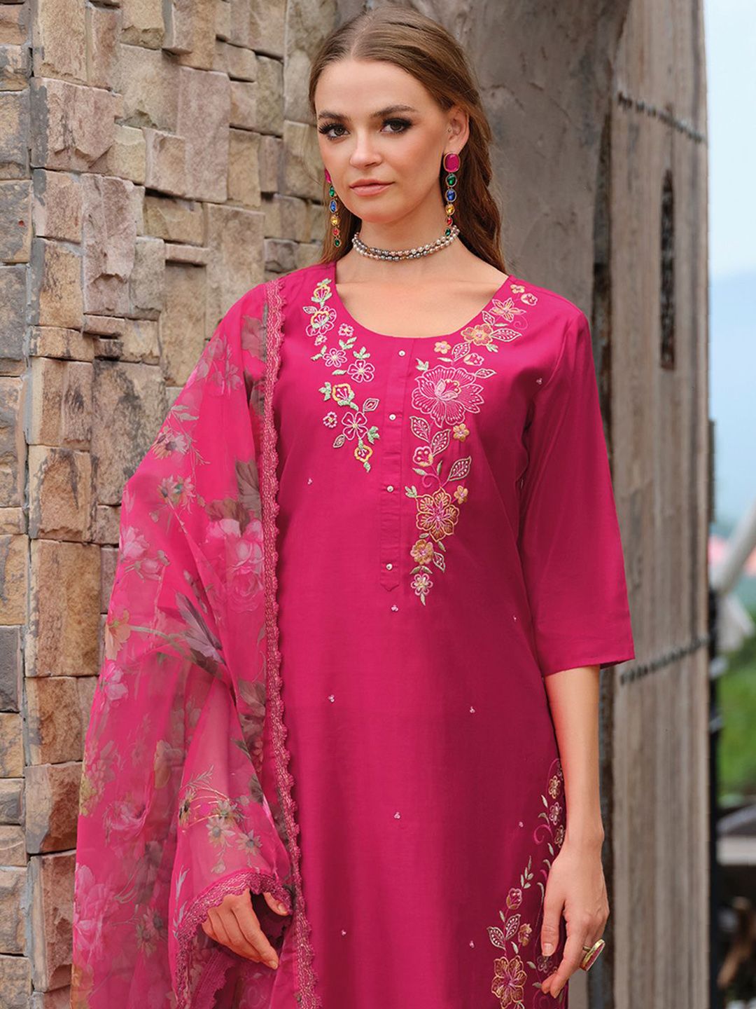Women Floral Embroidered Kurta with Trousers & Dupatta